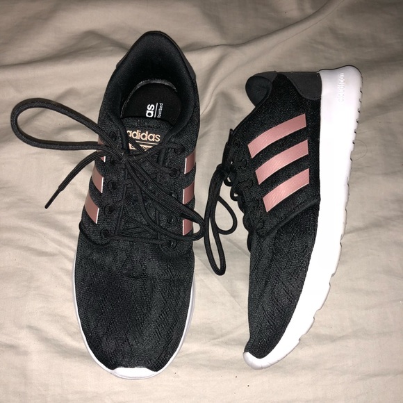 Adidas shoes - Picture 4 of 5